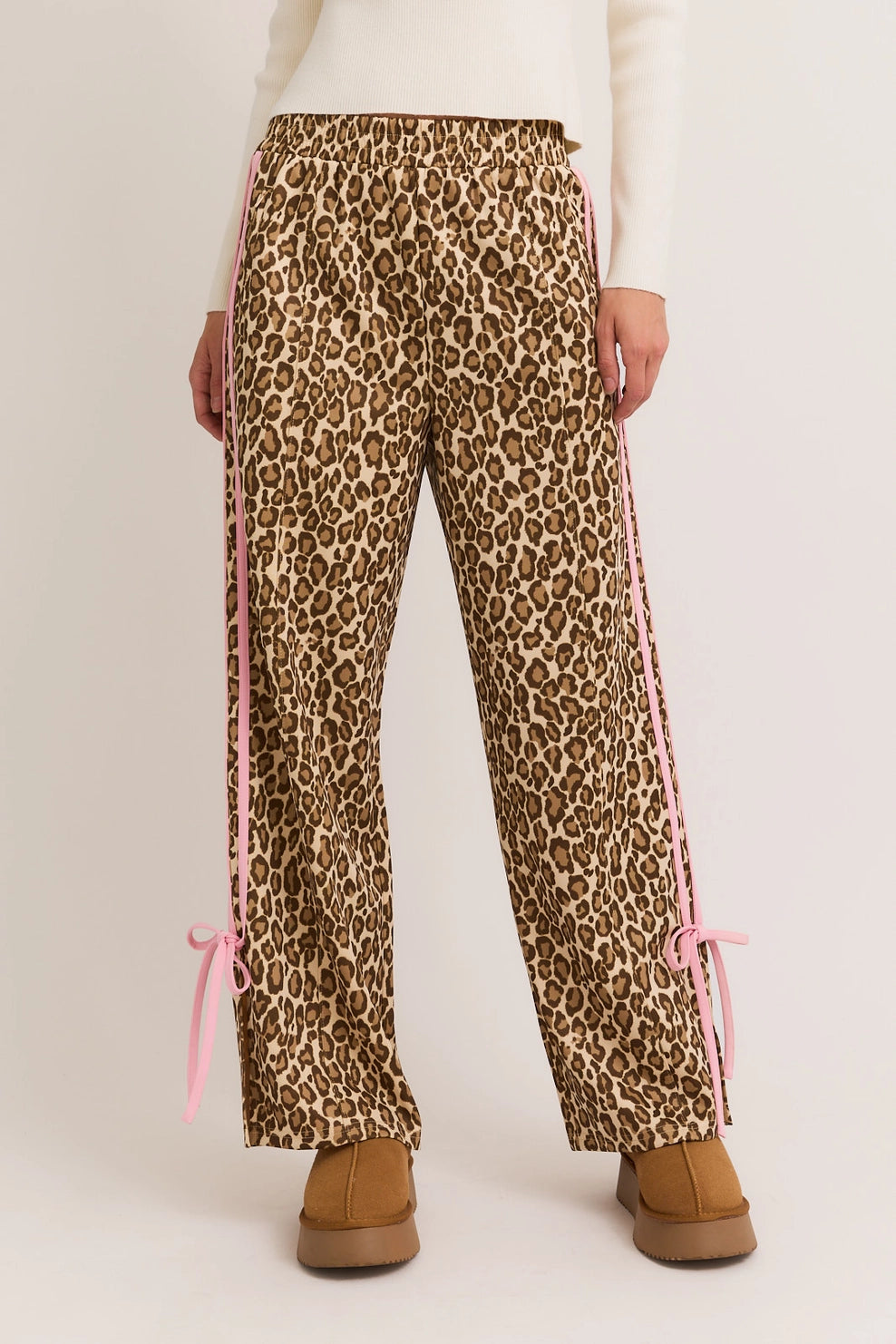 Pink Bow Leopard